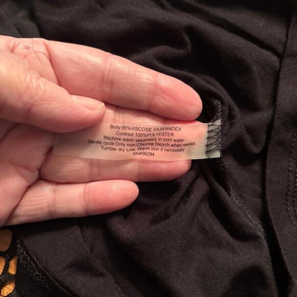 Onque Casual Top Black w/Mesh overlay Women's Size L Wild Things Whimsygoth NWT - Picture 7 of 10